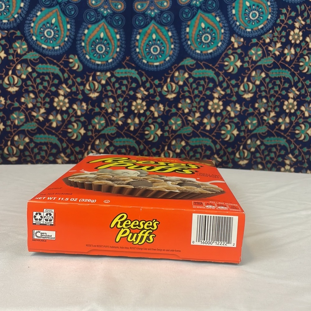 KAWS Reese’s puffs - Picture 6 of 6